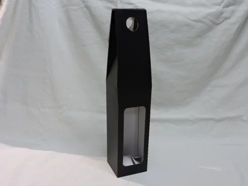 Kartón na 1fl čierny s okienkom